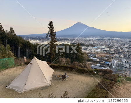 The sunrise and Mt. Fuji seen from the campsite The sunrise and Mt. Fuji seen from the campsite 127296463