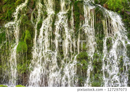 The flow of Mototaki Fushiryo and Mototaki River in early summer Nikaho City, Akita Prefecture The flow of Mototaki Fushiryo and Mototaki River in early summer Nikaho City, Akita Prefecture 127297073