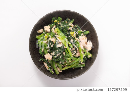 Spinach and tuna salad Spinach and tuna salad 127297299