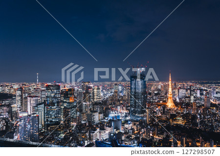 A bird's-eye view of the night view of central Tokyo 127298507