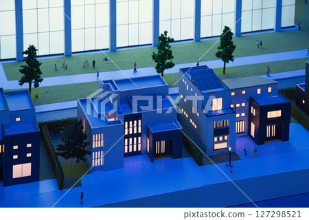 夜間透視模型中燈光璀璨的房屋,令人心曠神怡的場景 夜間透視模型中燈光璀璨的房屋,令人心曠神怡的場景 127298521