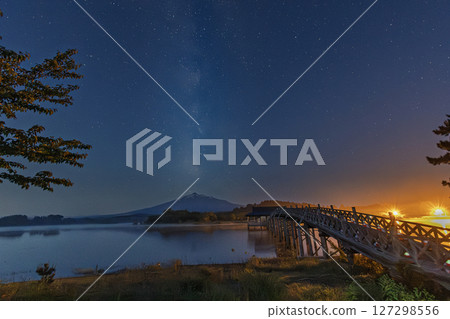 Aomori Prefecture Tsurunomai Bridge and the Milky Way over Mt. Iwaki01 Aomori Prefecture Tsurunomai Bridge and the Milky Way over Mt. Iwaki01 127298556