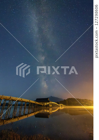 Aomori Prefecture Tsurunomai Bridge and the Milky Way over Mount Iwaki 12 127298606
