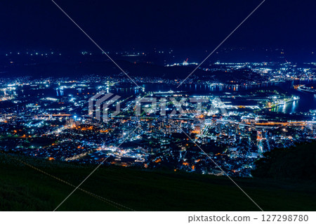 Three major night views of New Japan 127298780