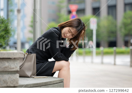 Troubling women 127299642