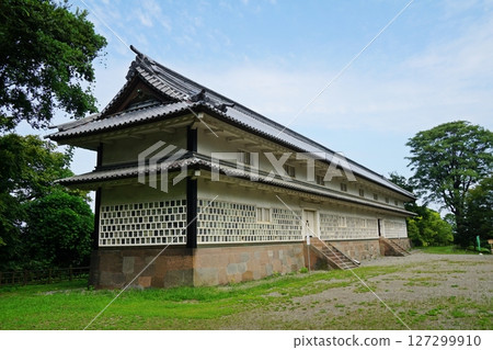 Kanazawa Castle's Important Cultural Property: Sanjukken Nagaya Kanazawa Castle's Important Cultural Property: Sanjukken Nagaya 127299910