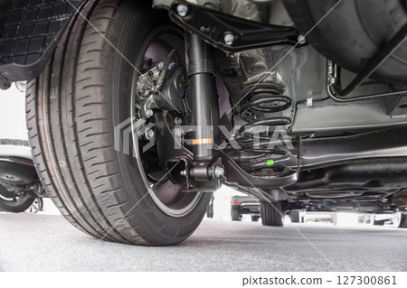 MPV car suspension and rear drive shaft. MPV car suspension and rear drive shaft. 127300861