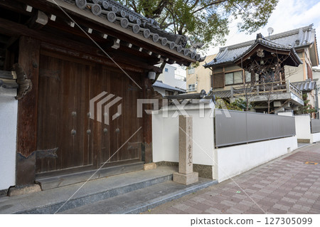 上光寺山門/大阪市淀川區（2025年1月拍攝） 127305099