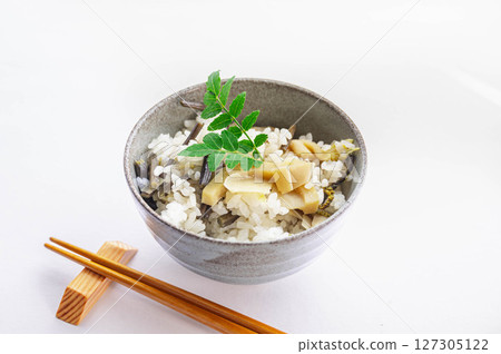 Bracken and hachiku wild vegetable rice Bracken and hachiku wild vegetable rice 127305122