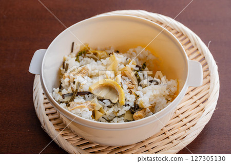 Wild vegetable rice Wild vegetable rice 127305130