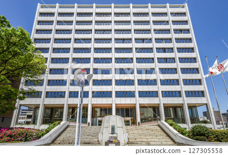 Yokkaichi City Hall 127305558