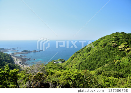 從長坂出發的三呂津海灘【和歌山縣週見町】 127306768