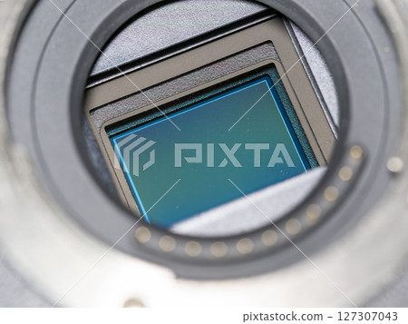 佈滿灰塵的數位相機影像感測器 佈滿灰塵的數位相機影像感測器 127307043