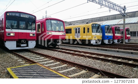 Keikyu trains stopping at the depot 127307283