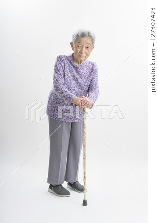 89 year old grandmother 89 year old grandmother 127307423