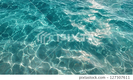 透明海面的漣漪，光影翩翩起舞 127307611