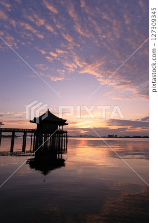 Ukimido Hall at sunrise 127309345