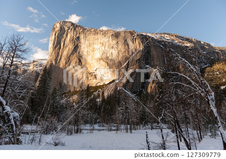 Yosemite Valley on a bright winter afternoon Yosemite Valley on a bright winter afternoon 127309779