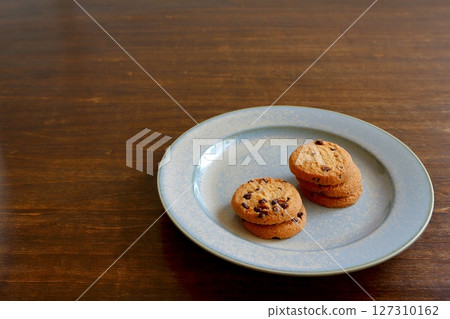 stacked chocolate chip cookies 127310162