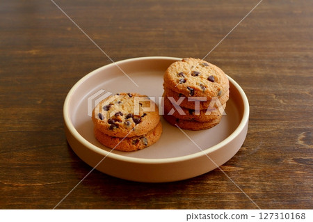 stacked chocolate chip cookies stacked chocolate chip cookies 127310168