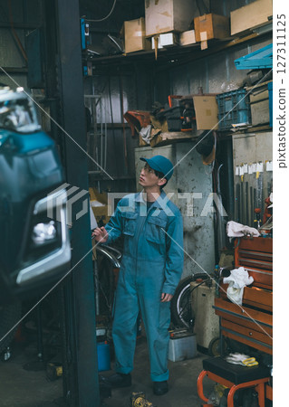 汽車修理工 127311125