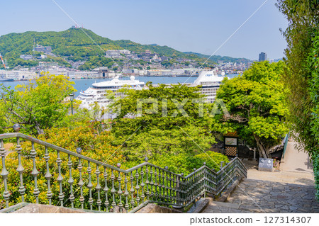 (Nagasaki Prefecture) Glover Garden and Mansion, sunny day 127314307