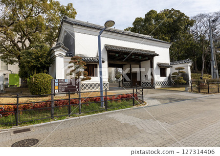 舊黑田藩長屋門（2025年3月拍攝） 127314406