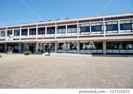 Yokkaichi City, Mie Prefecture_JR Yokkaichi Station 3_August 2024 127316035