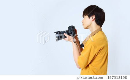 一位男攝影師的形象 127318198