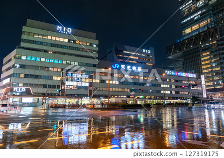 大阪市天王寺站的夜晚 127319175