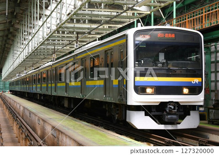 209系列2100系列C604列車停泊在車庫(成田/鹿島線) 209系列2100系列C604列車停泊在車庫(成田/鹿島線) 127320000