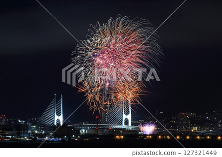 Ashiya Summer Carnival (Ashiya City, Hyogo Prefecture) Fireworks Display Ashiya Summer Carnival (Ashiya City, Hyogo Prefecture) Fireworks Display 127321449