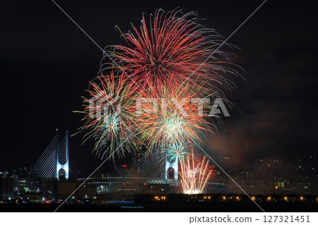 Ashiya Summer Carnival (Ashiya City, Hyogo Prefecture) Fireworks Display 127321451