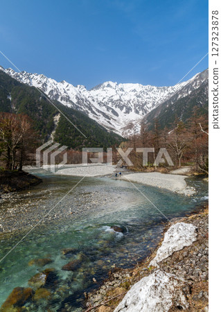 Kamikochi, It is a remote mountainous highland valley within the Hida Mountains range, in the western region of Nagano, Japan. located in the Hida Mountains, the Japanese Alps. 127323878