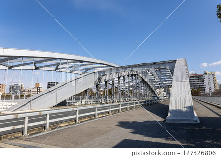 櫻之宮橋與新櫻之宮橋(銀橋與新銀橋)/(2025年2月拍攝) 櫻之宮橋與新櫻之宮橋(銀橋與新銀橋)/(2025年2月拍攝) 127326806