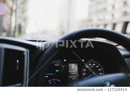 Scenery seen from the driver's seat 127326914