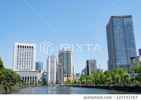 從東京岩井田橋交叉路口眺望丸之內地區 從東京岩井田橋交叉路口眺望丸之內地區 127331567
