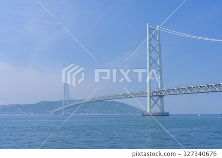 Akashi Kaikyo Bridge in fine weather 127340676