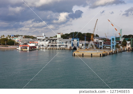 從島原港渡輪上看到的景色 從島原港渡輪上看到的景色 127340855