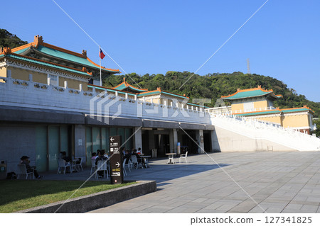 台灣故宮博物院 127341825