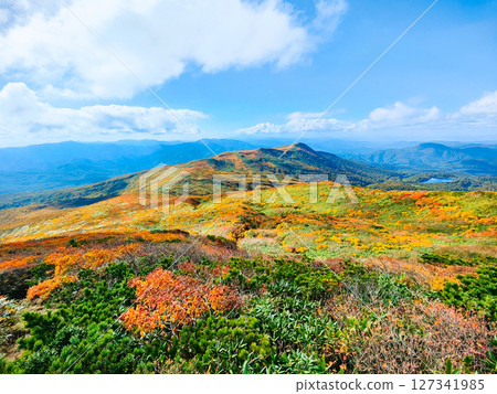 秋季攀登栗駒山（栗駒山～益嶽山：益嶽山景觀） 127341985