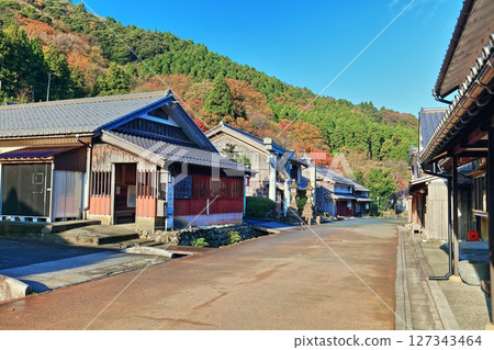 [Fukui Prefecture] Kumagawa-juku, a post town on the Wakasa Highway on a clear day 127343464