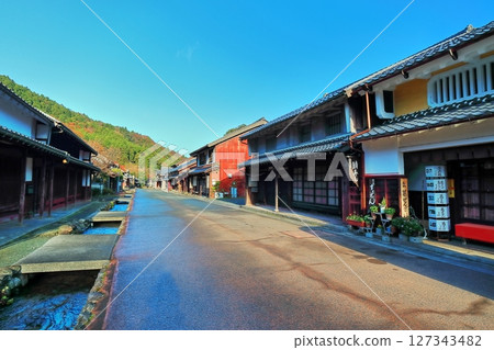 [Fukui Prefecture] Kumagawa-juku, a post town on the Wakasa Highway on a clear day 127343482