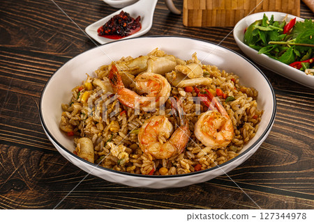 Vietnamese fried rice with prawn and squid Kom Ran Vietnamese fried rice with prawn and squid Kom Ran 127344978