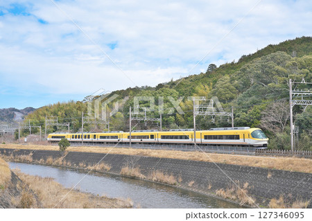 [Kintetsu Limited Express Ise-Shima Liner (23000 series)] 127346095