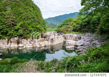 "Nezame-no-Toko" Kisoji scenic spot 127347075