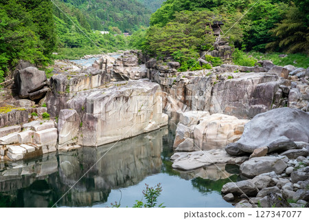 “Nezame-no-Toko”木曾路風景區 “Nezame-no-Toko”木曾路風景區 127347077