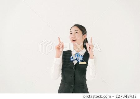 穿制服的女人 127348432