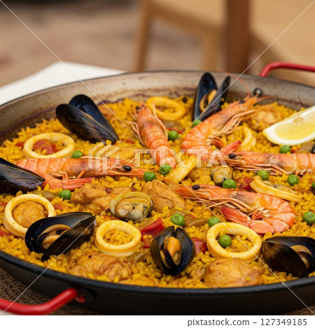 paella, spanish cuisine, spanish cooking 127349185