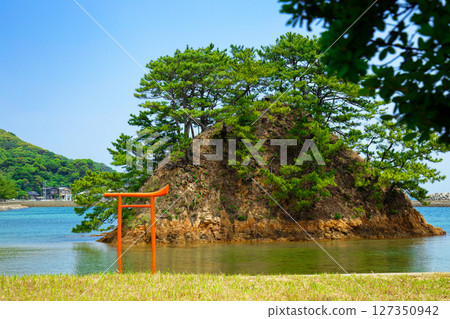 夢島和鳥居，宗像大島 127350942